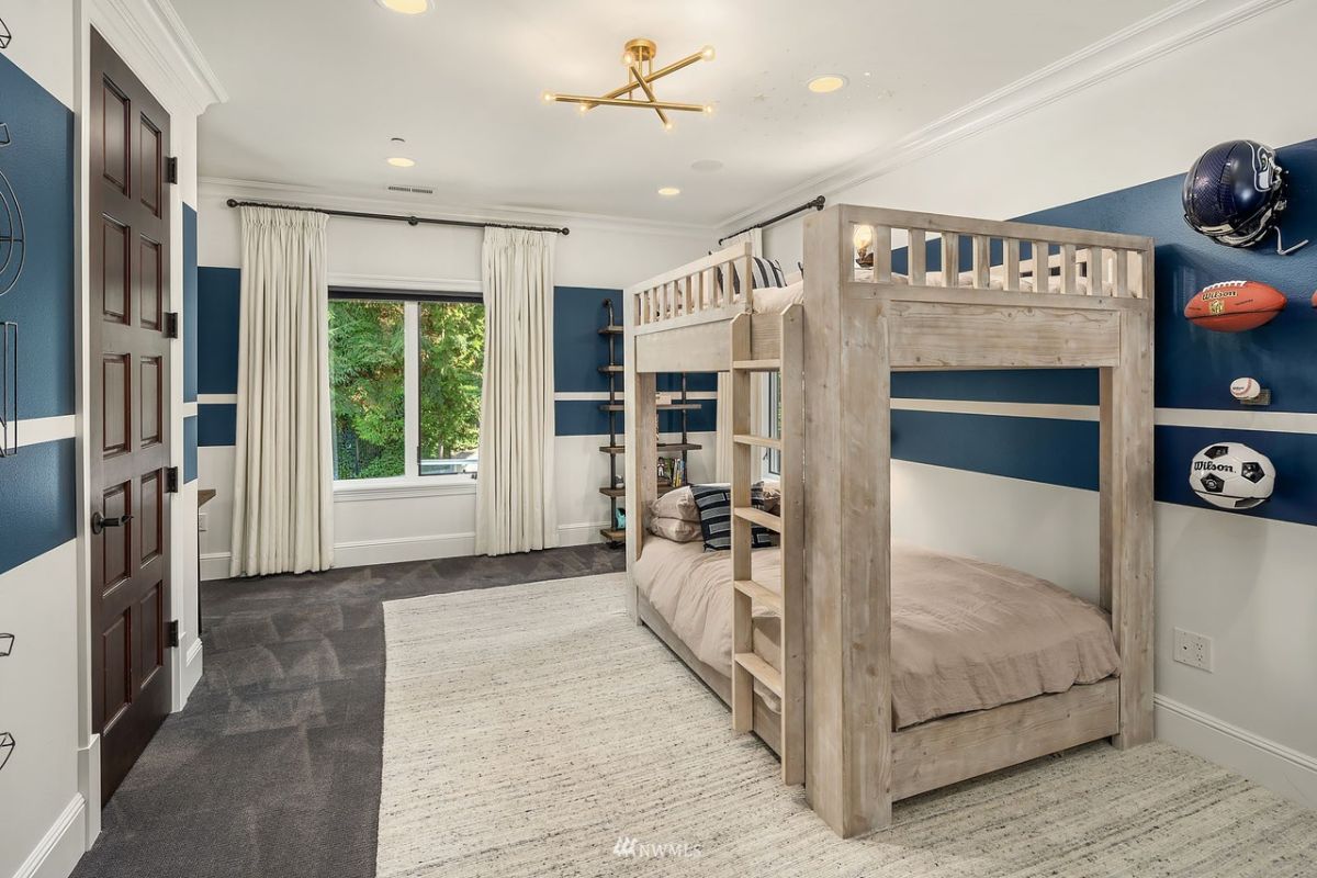 Children's bedroom