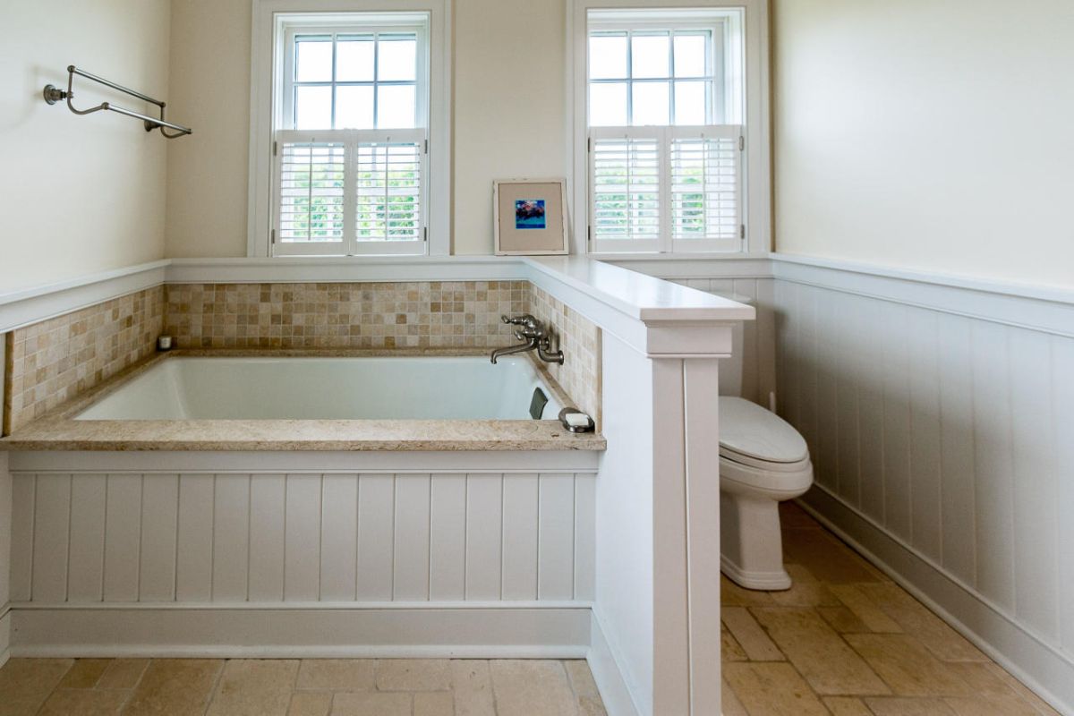 Bathtub