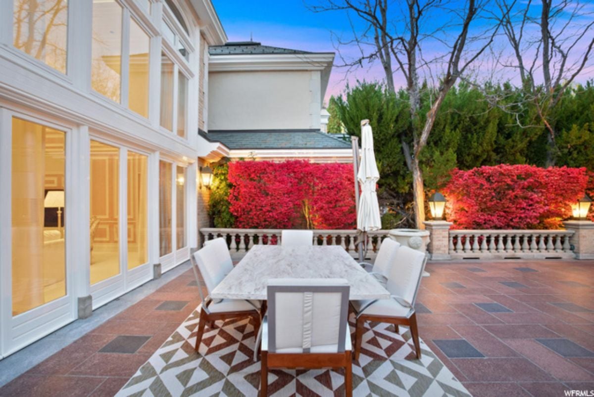 Outdoor dining area.