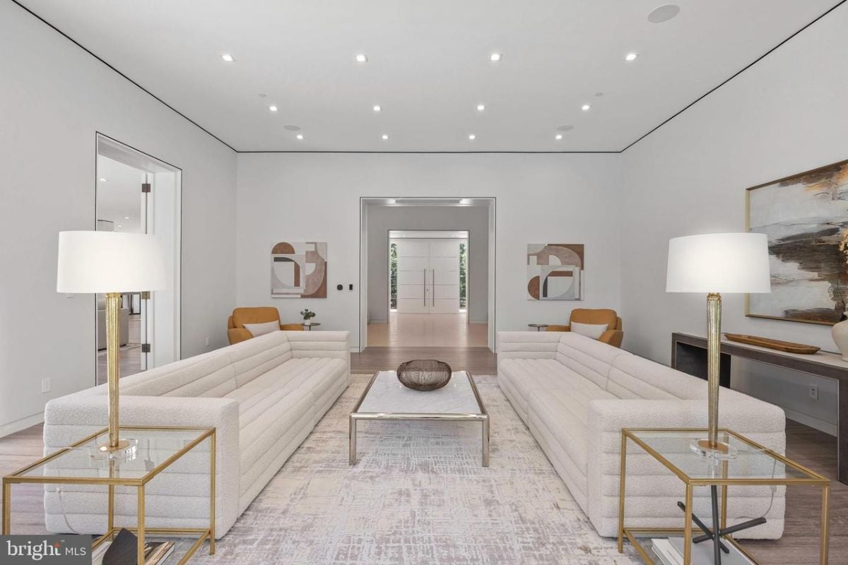 Spacious living room.