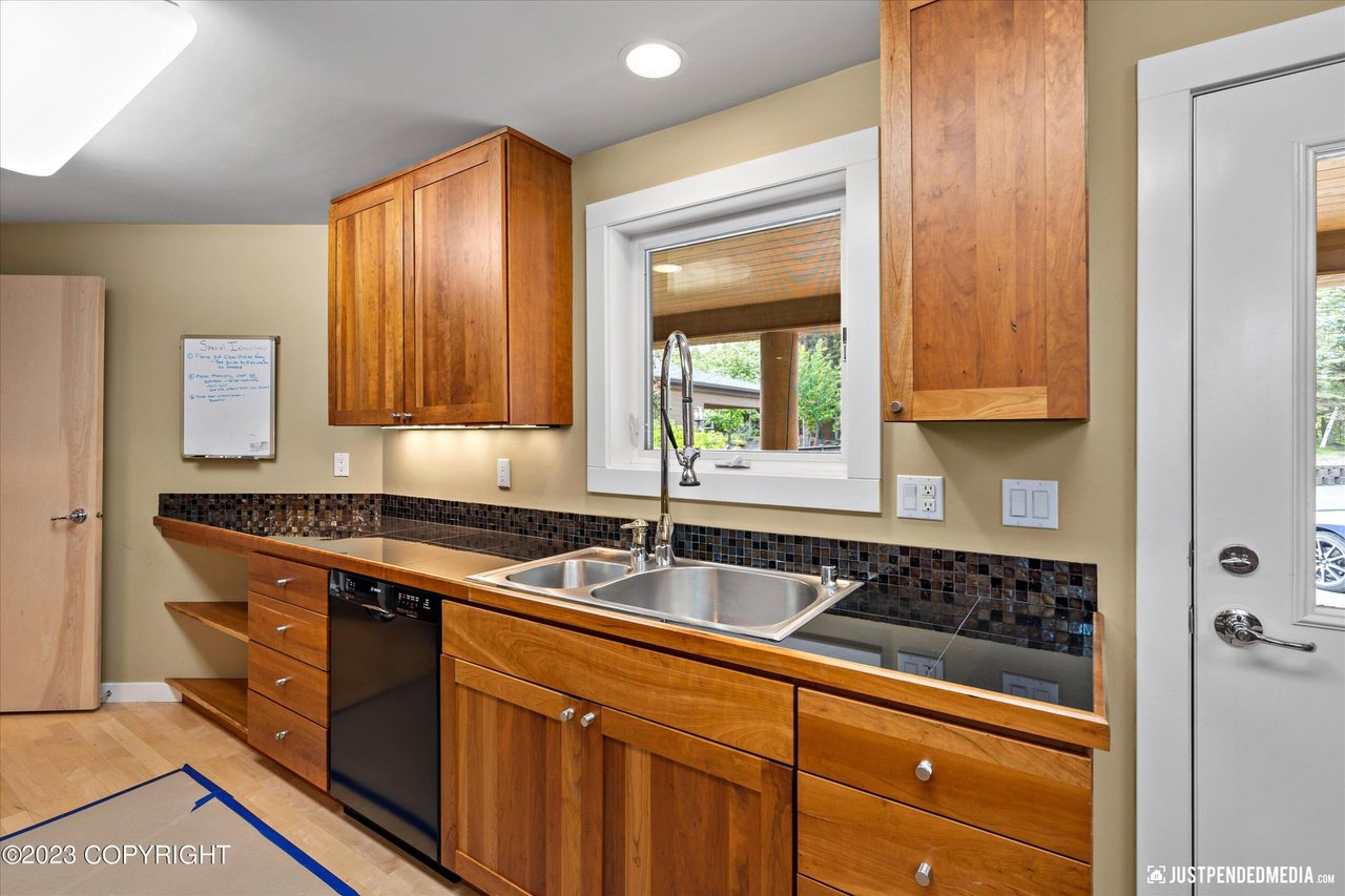 Modern kitchen sink