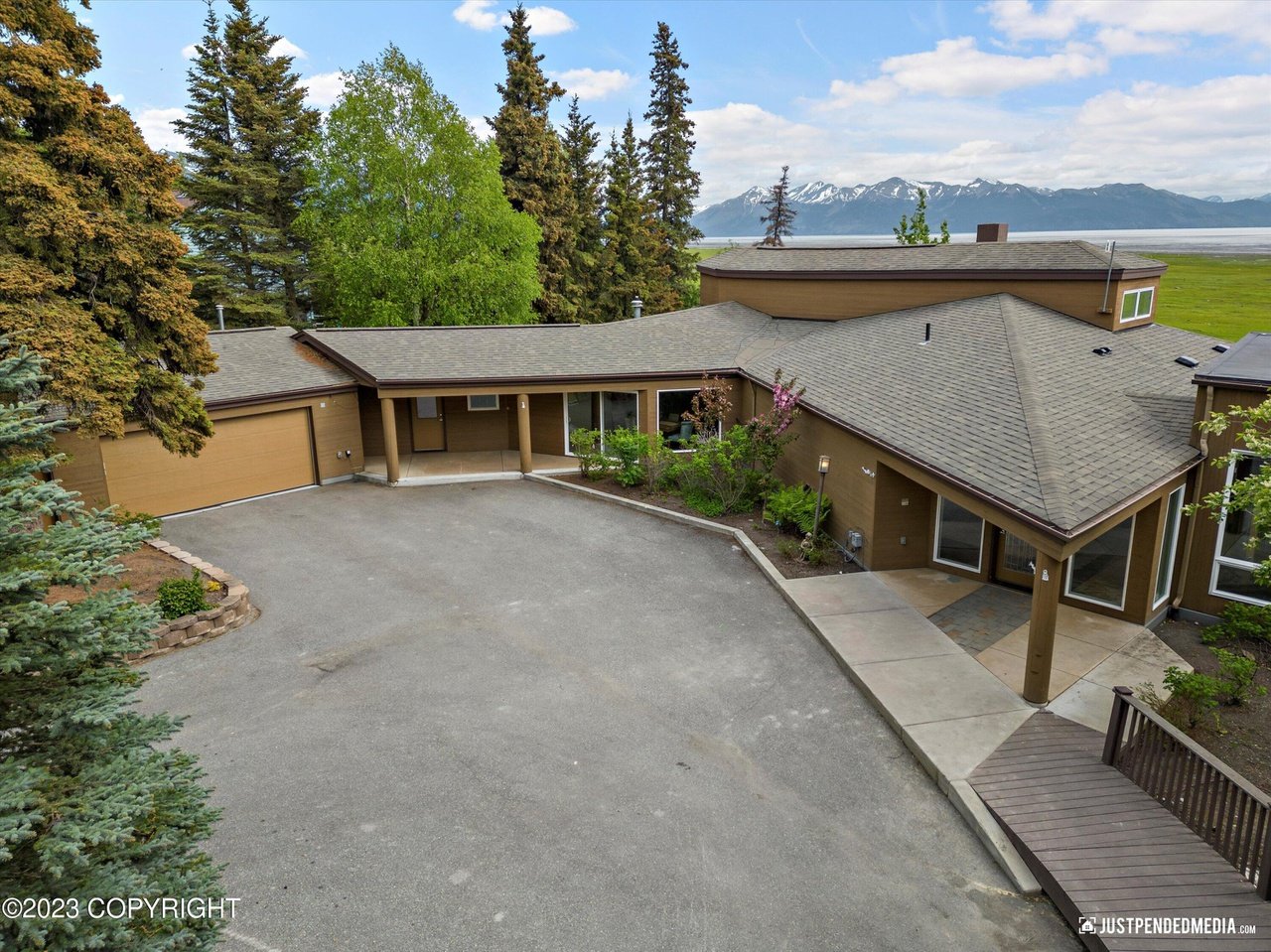 Aerial view of the driveway.