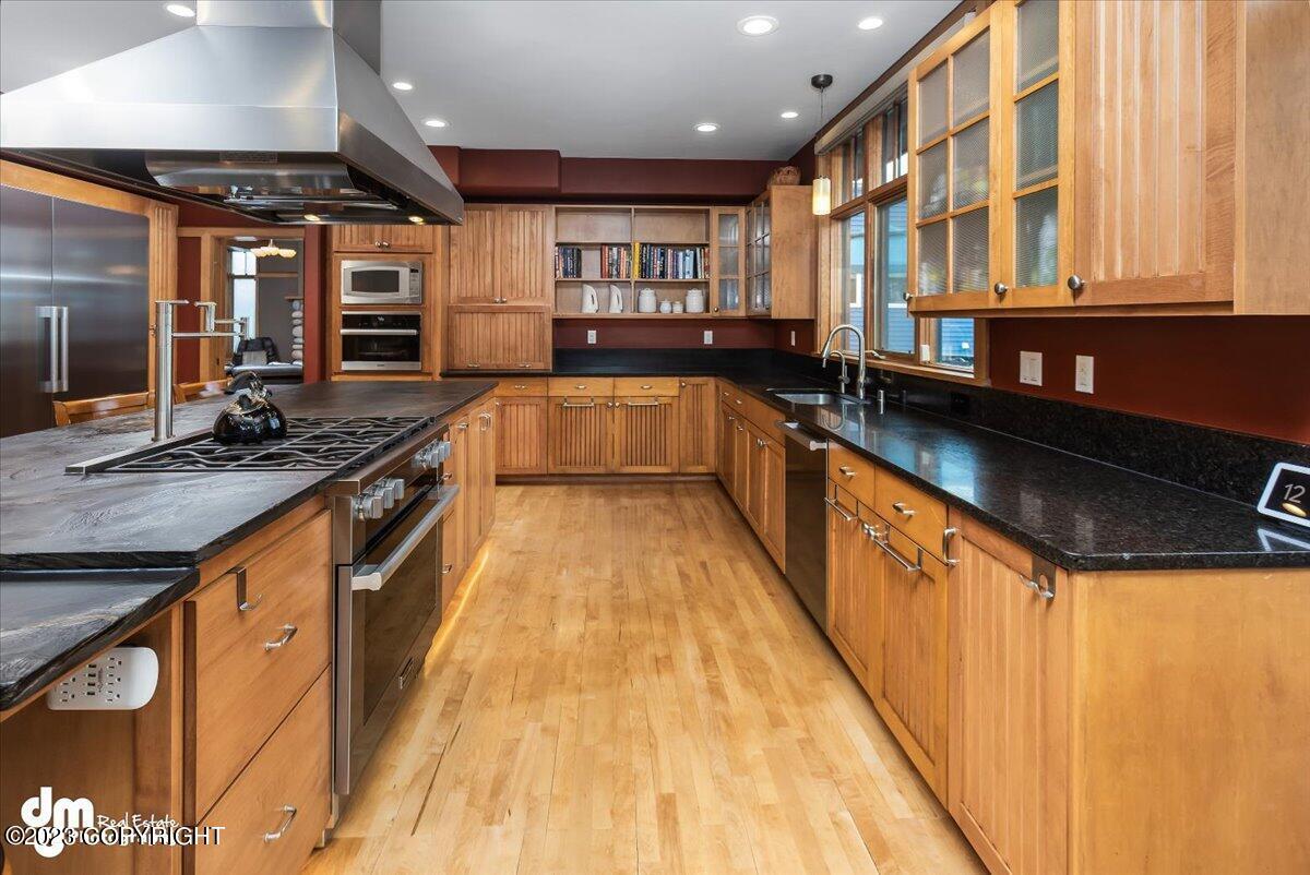 Kitchen sink