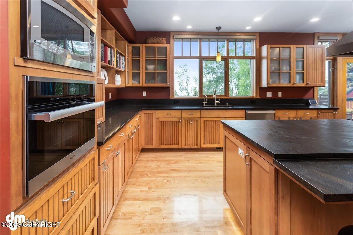 Spacious kitchen