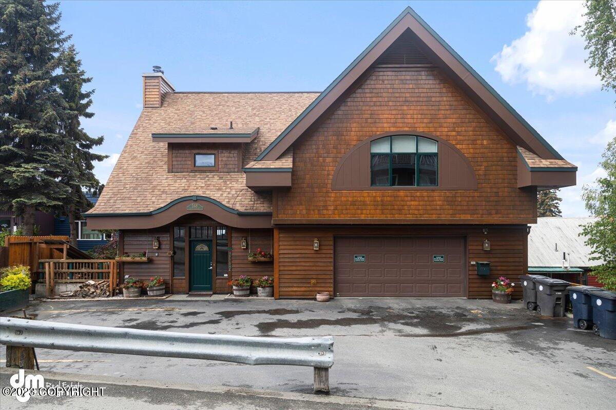 Front view of the house.