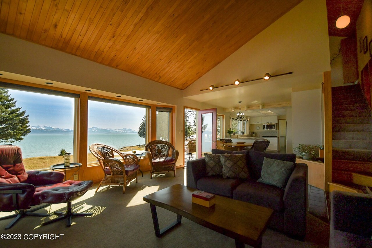 Living room with a view of the mountains.