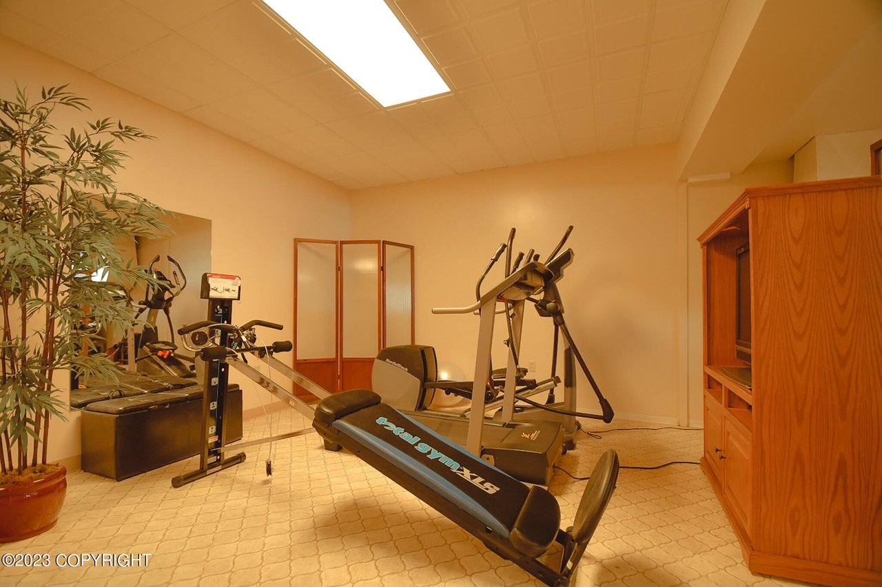 Home gym room