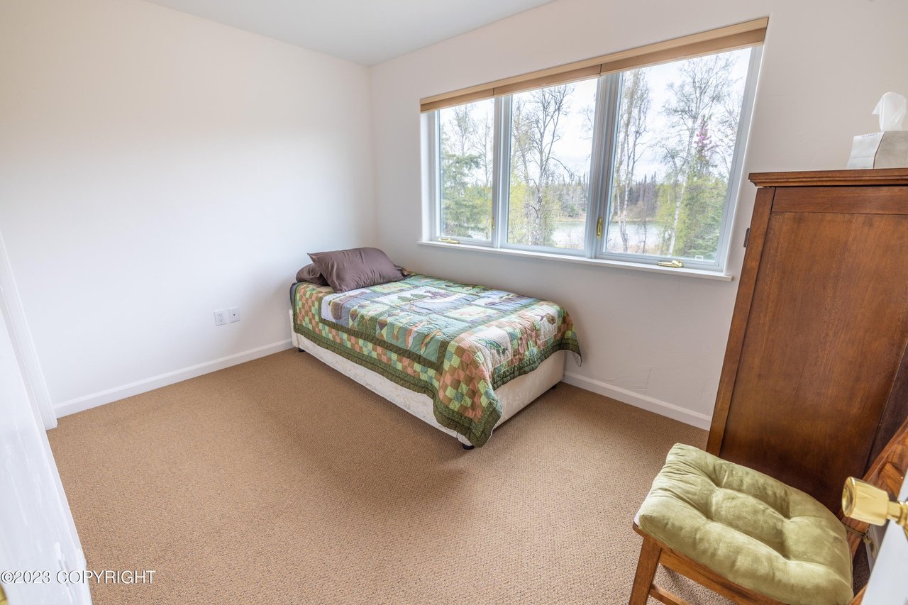 Spacious bedroom