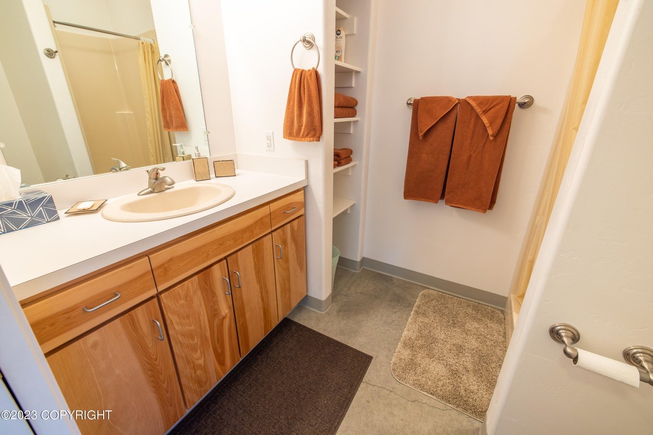 Modern bathroom