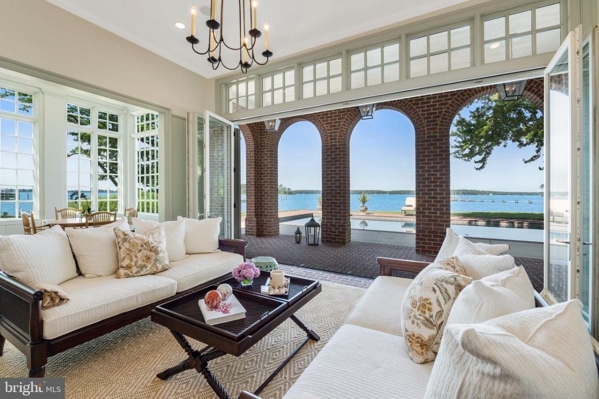 Additional living room with a view of the water.