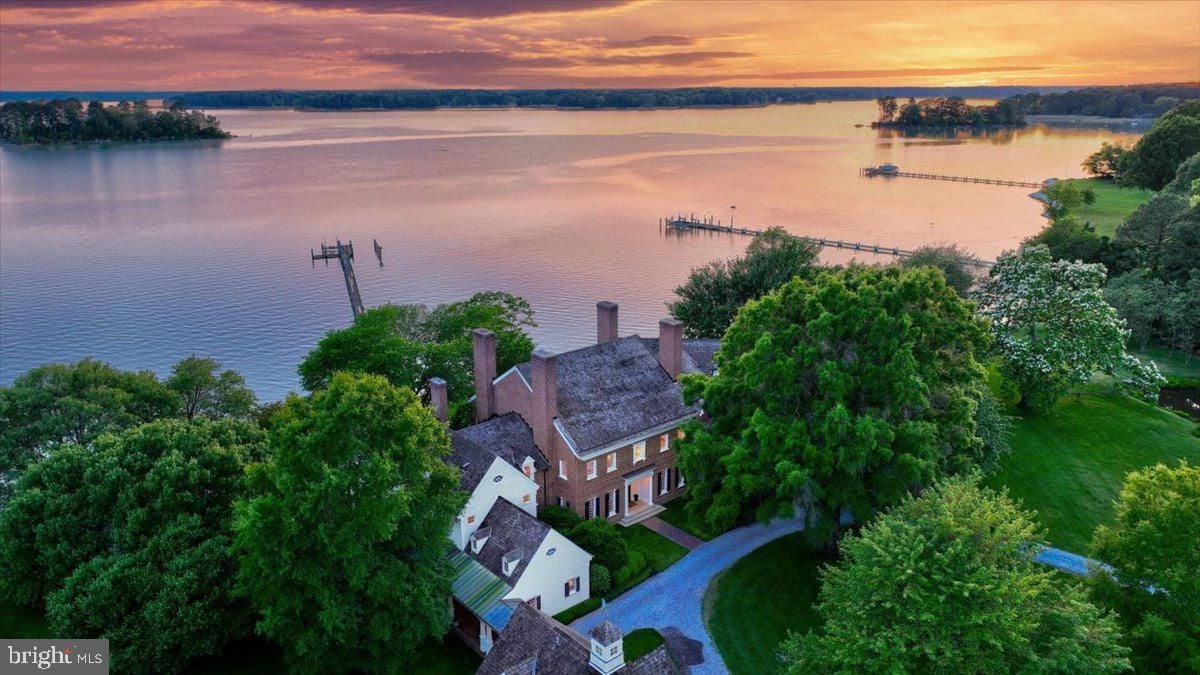 Aerial view of the mansion.