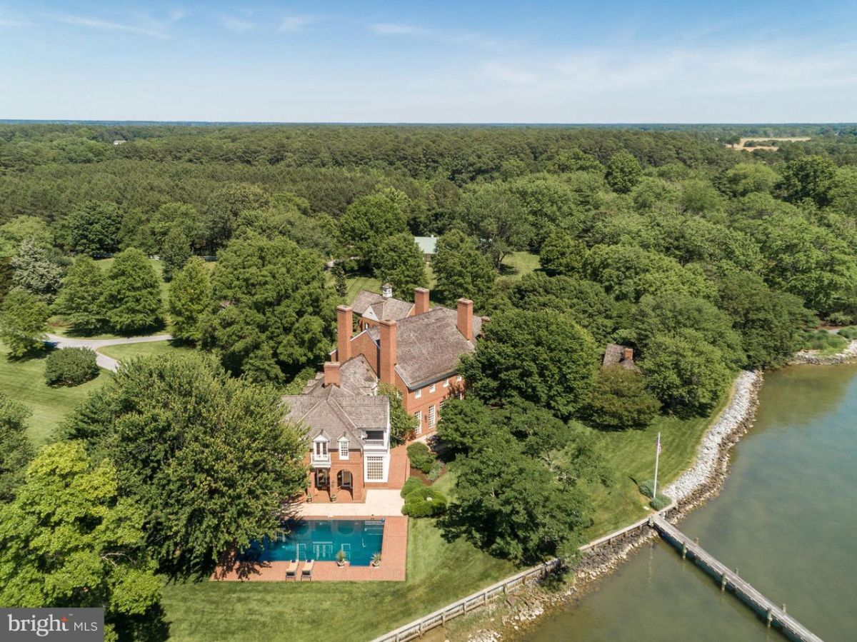 Aerial rear view of the estate.
