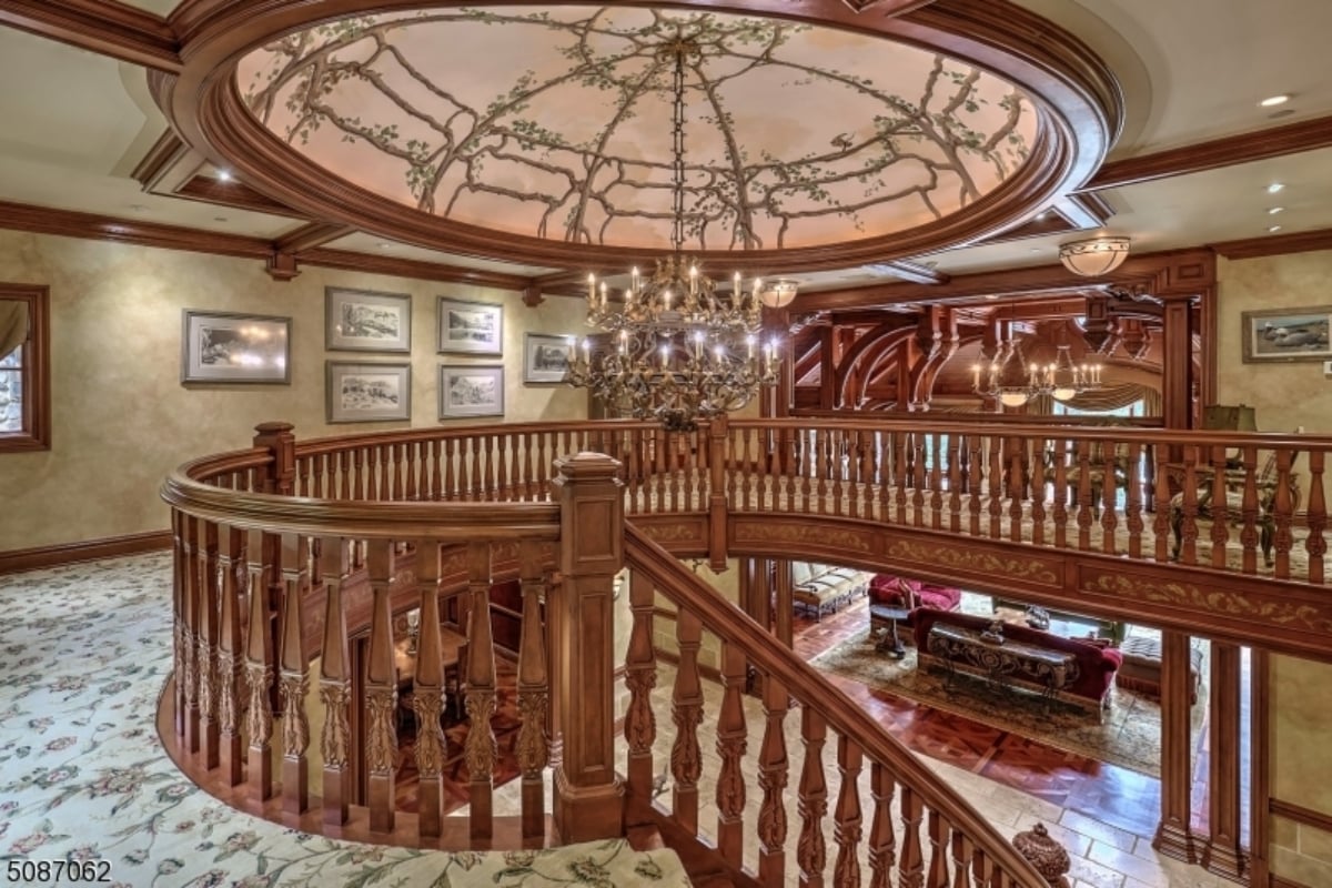 Dome ceiling on the second floor