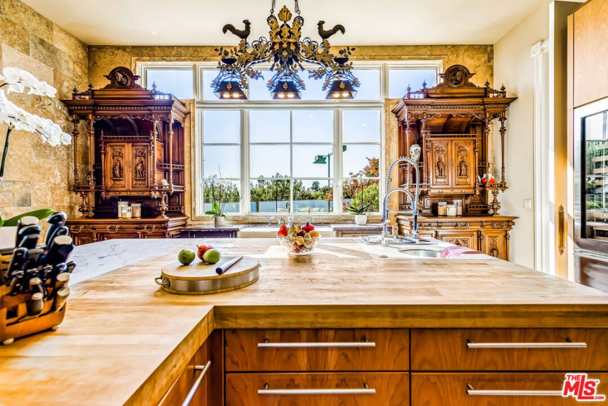 Kitchen Counter
