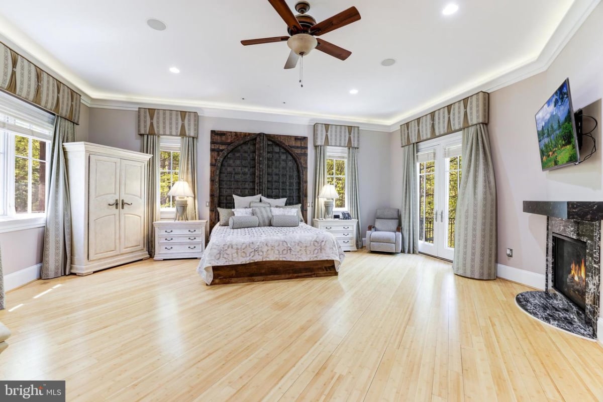 Bedroom