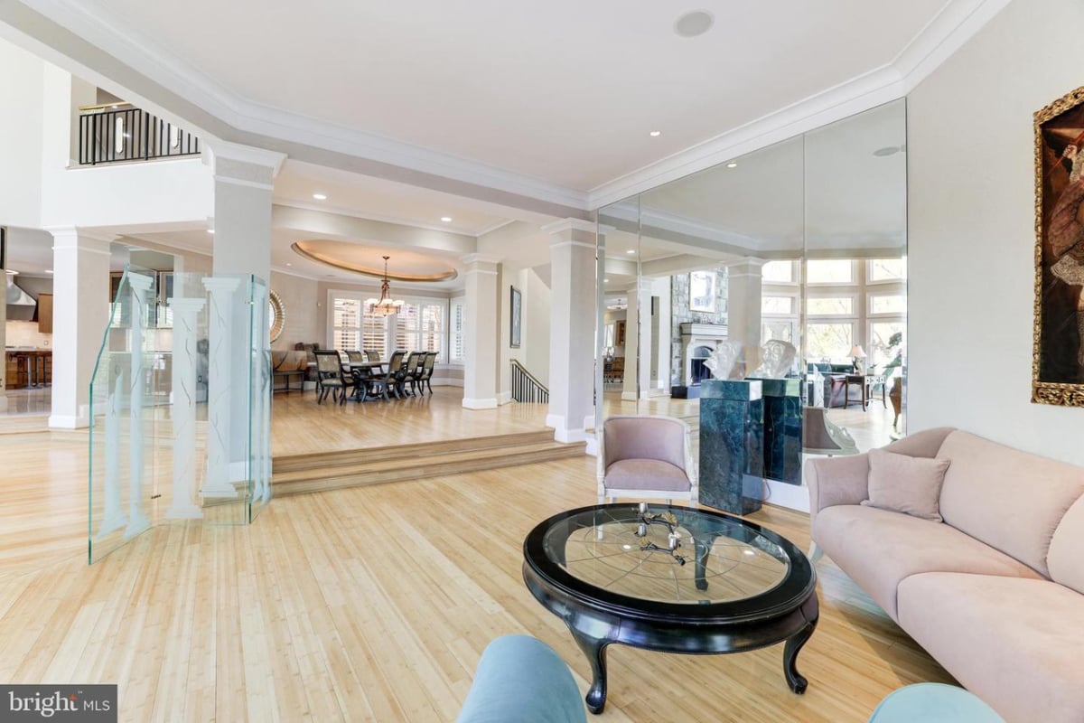 Second living area