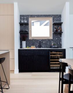 PURE Trinity Residence by Ami McKay – Pure Design – Home Stratosphere