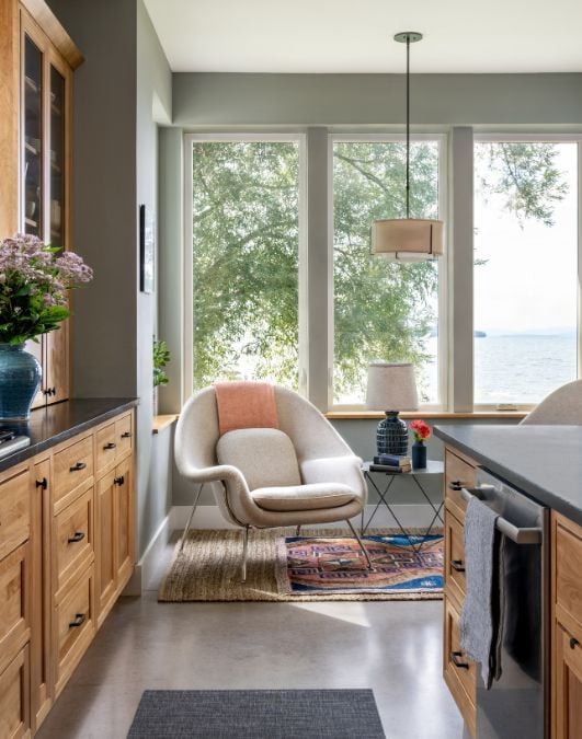 Sitting area near the window