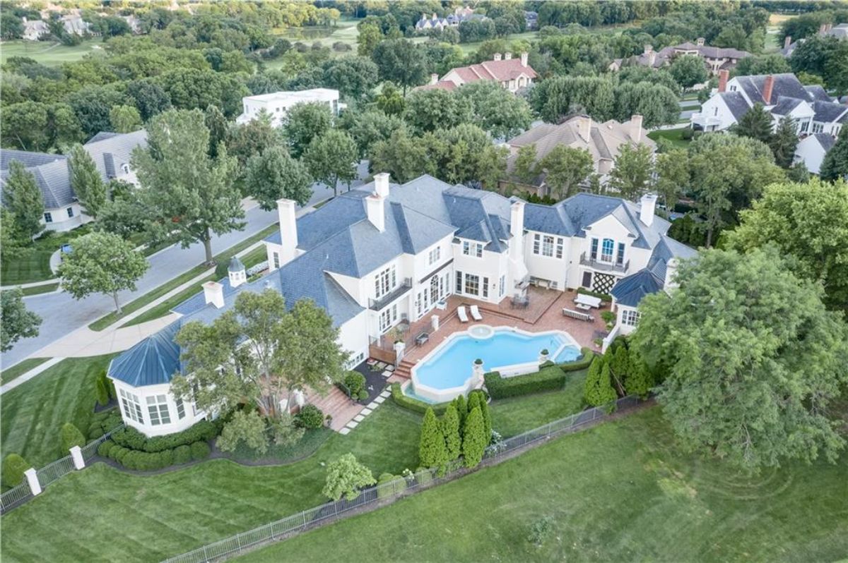 Aerial view of the mansion.