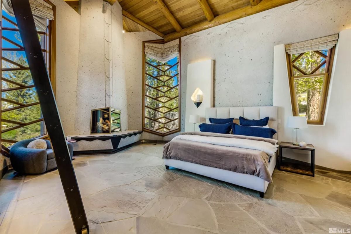 Master's bedroom