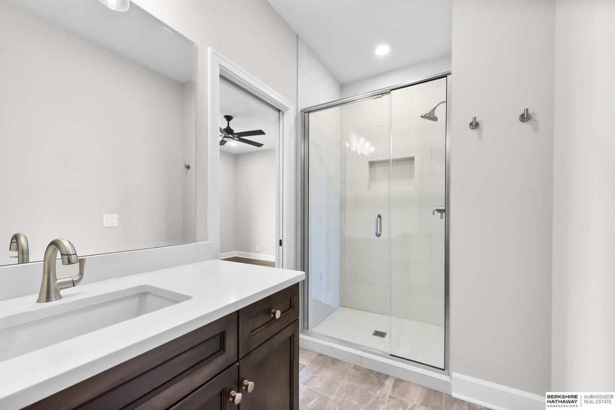 Bathroom's shower and sink.
