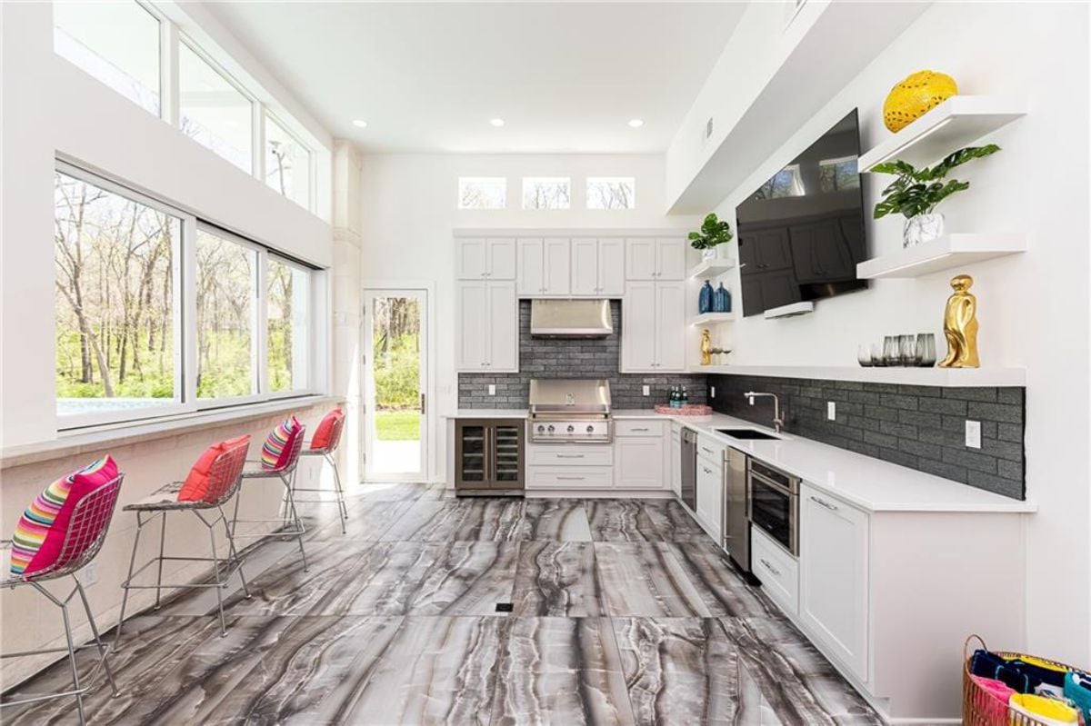Kitchen area