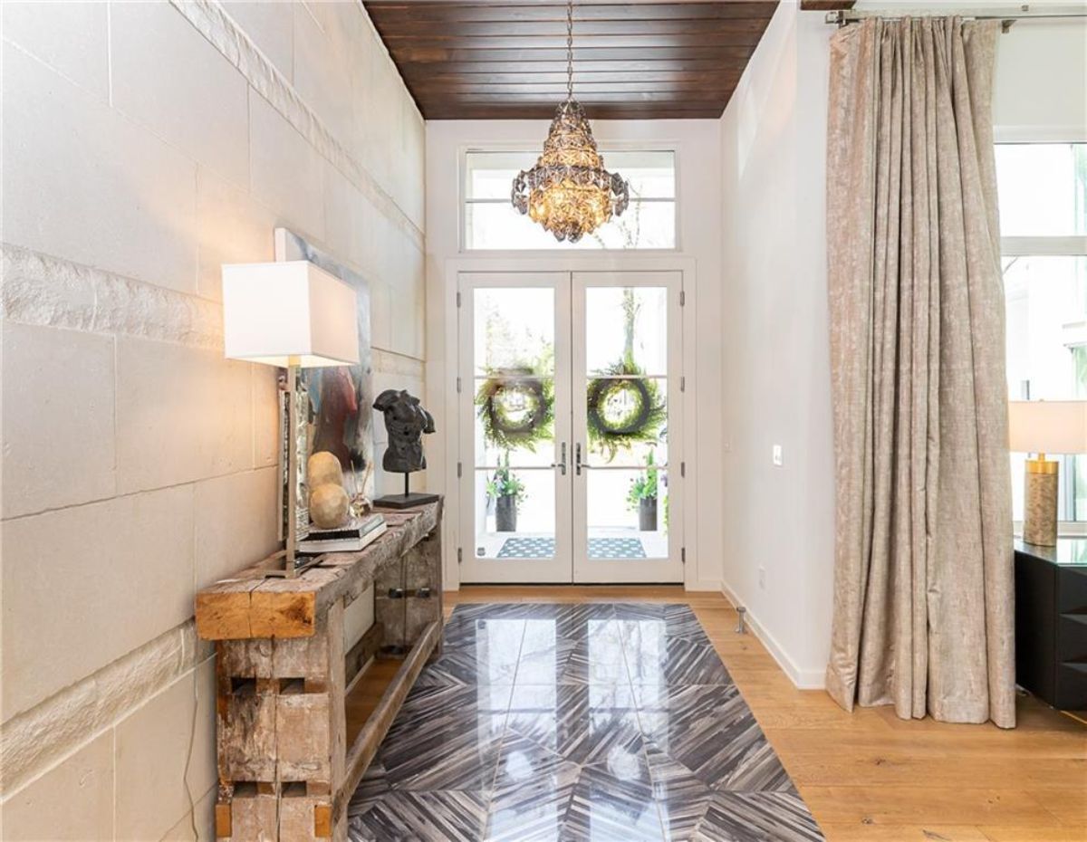 Entrance hall