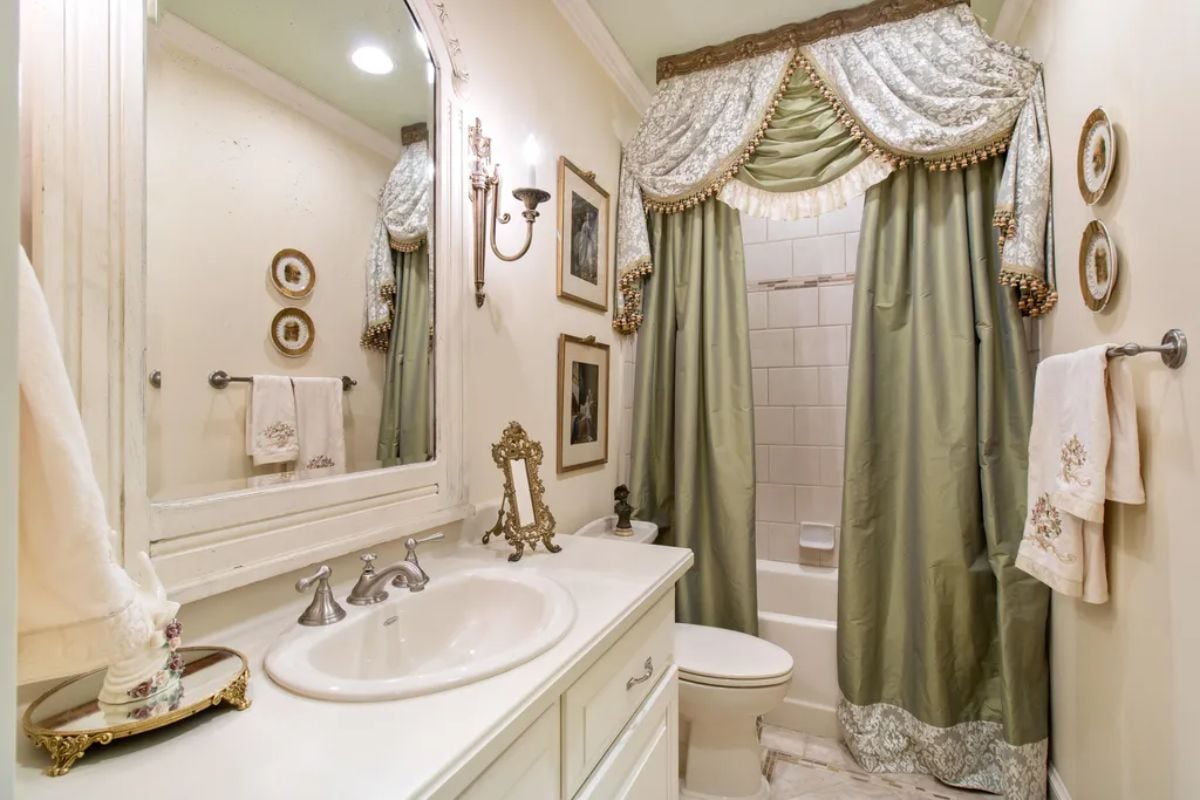 Bathroom's sink and toilet.