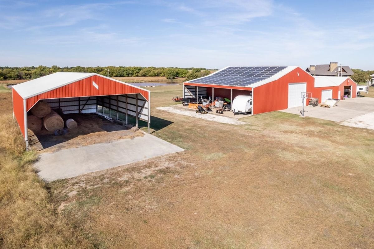 Hay barn