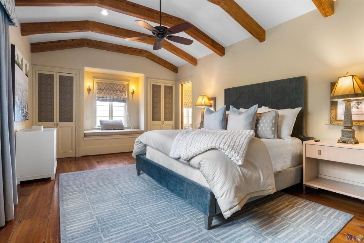 Bedroom in beige sheet.