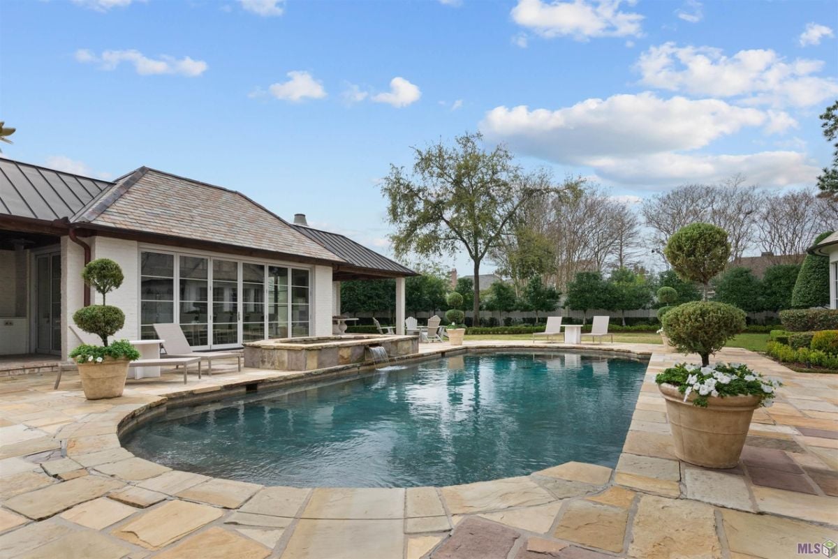 Pool area