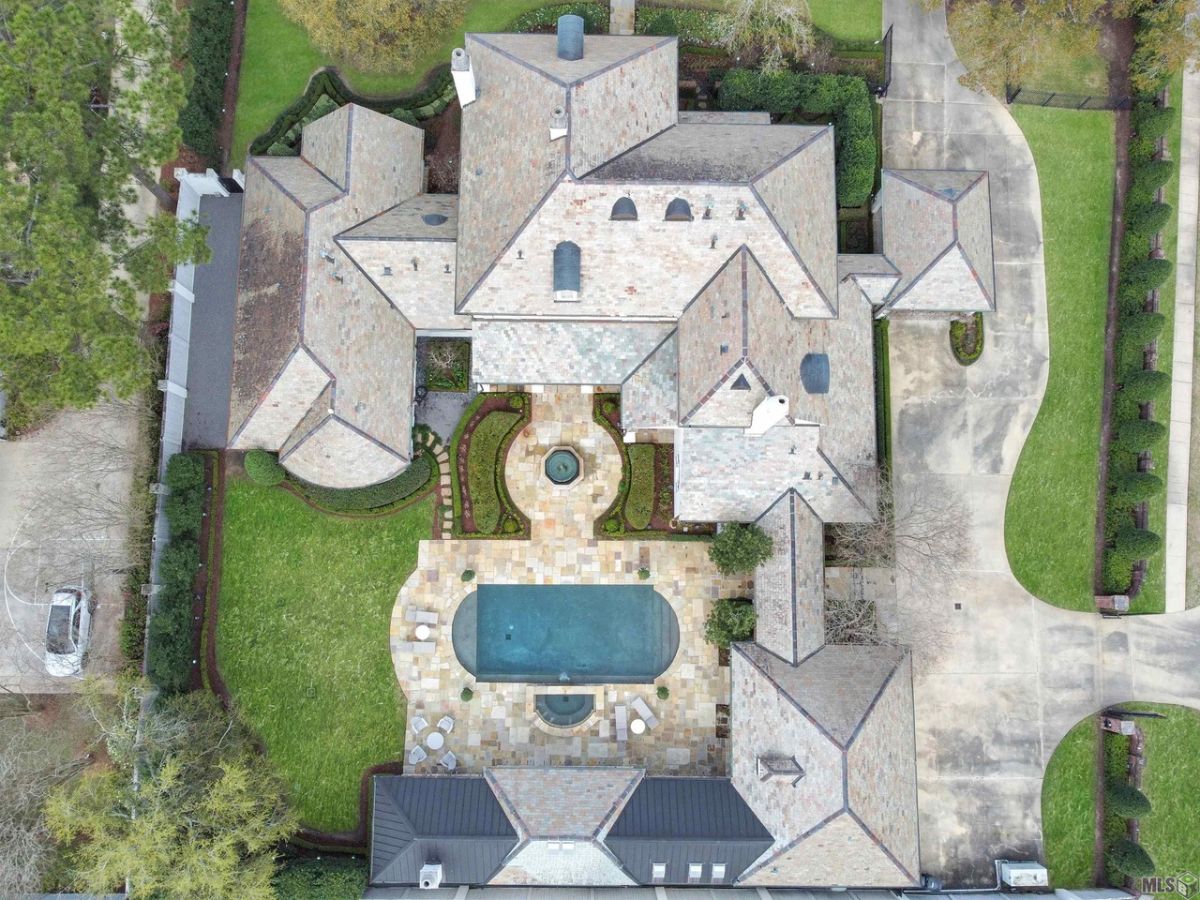 Rooftop of the mansion's aerial view.
