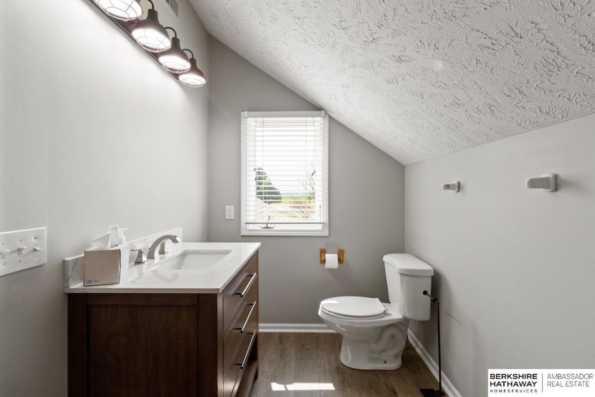 Bathroom's toilet and sink
