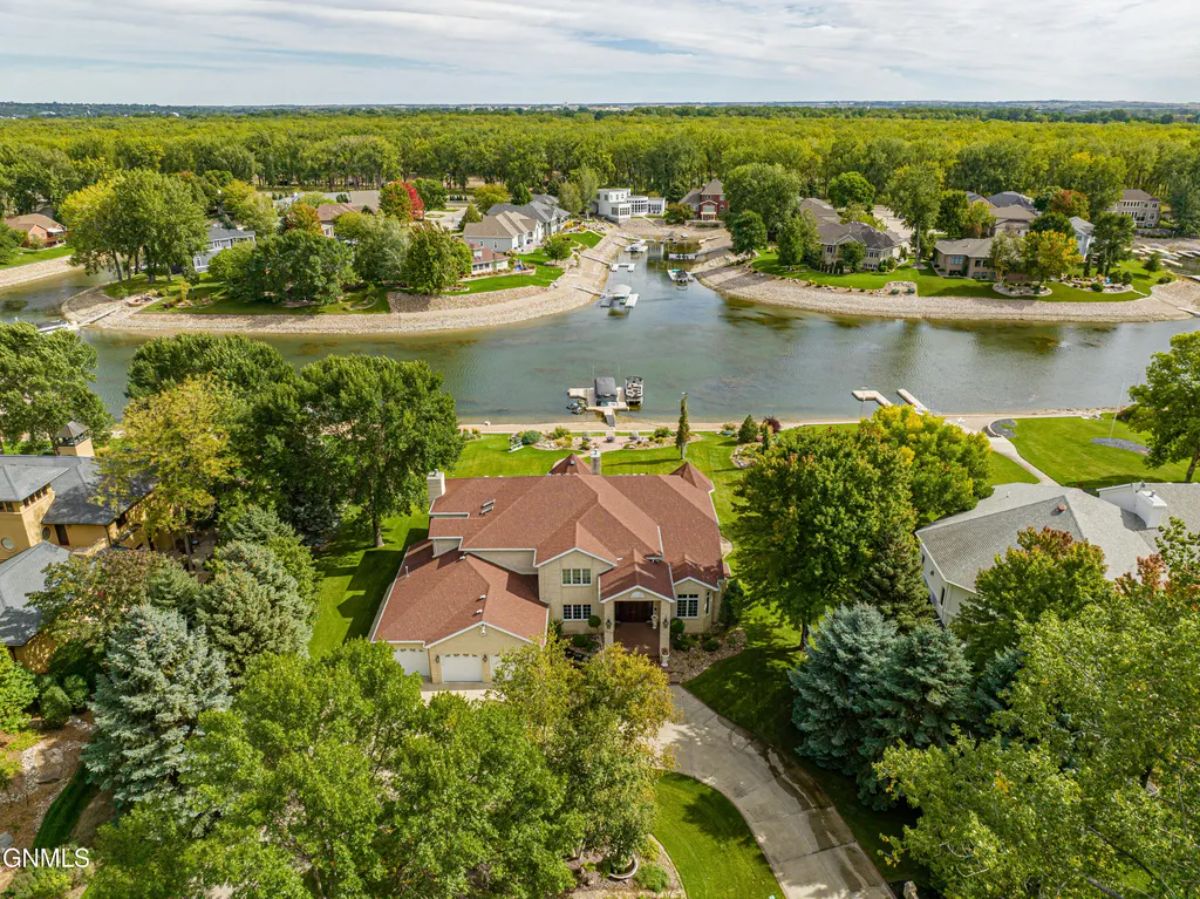 Mansion's aerial view