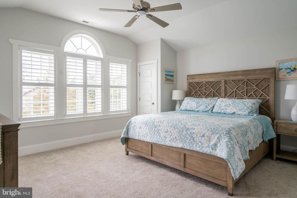 Another bedroom