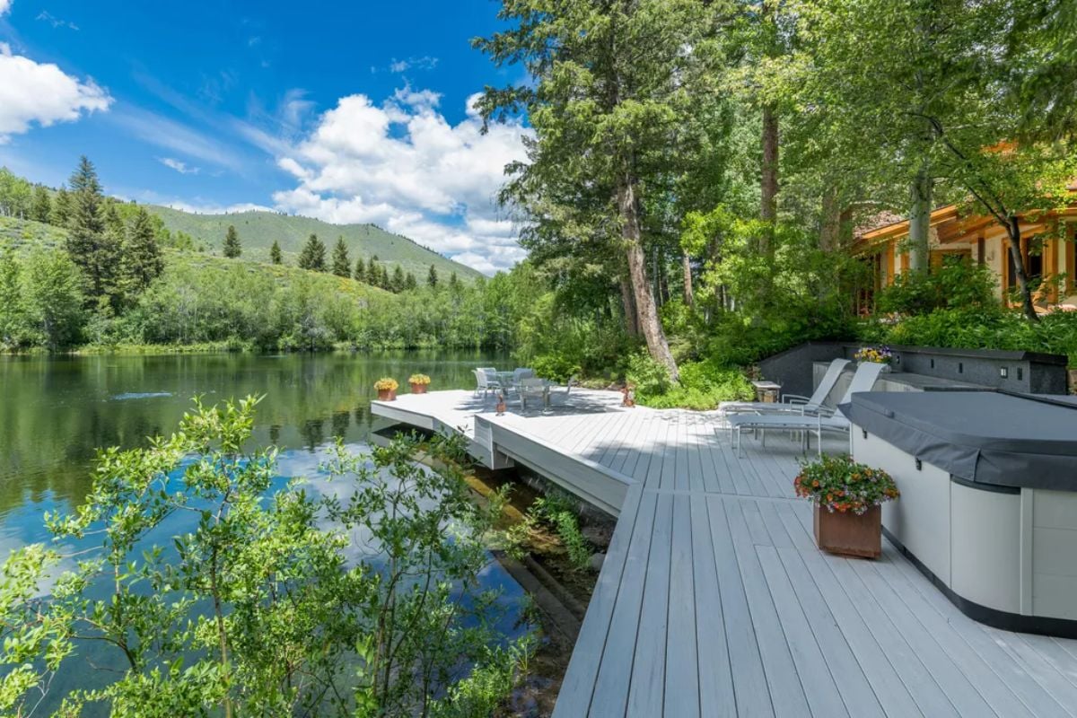 Lakeside area