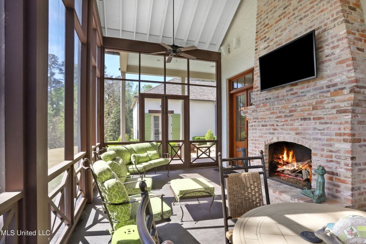 Screened porch