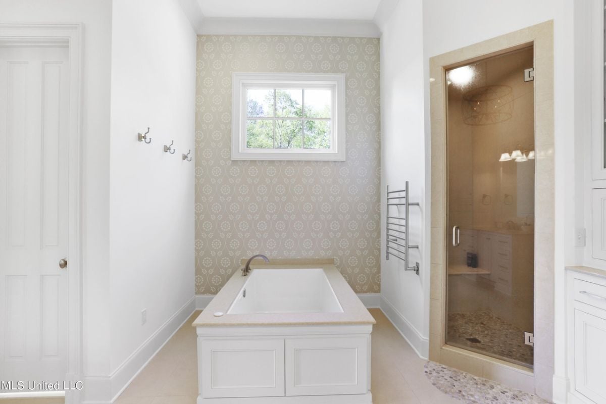 Bathtub