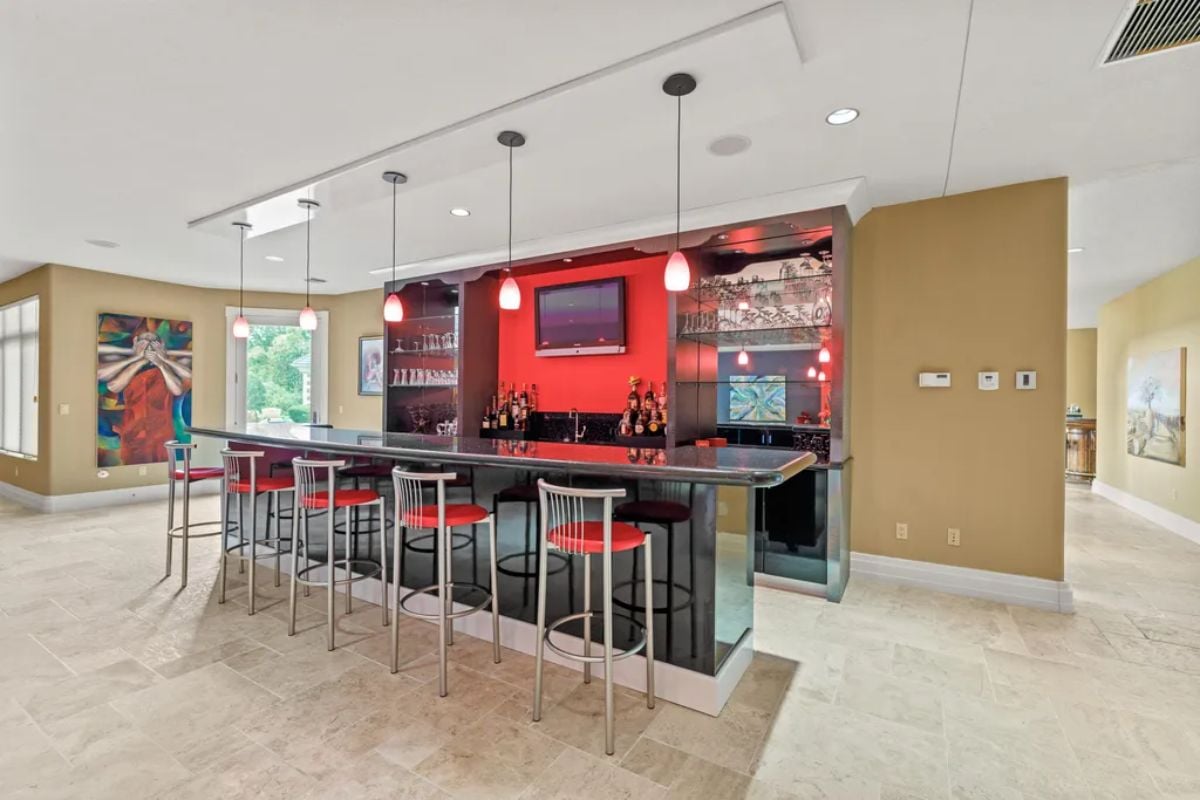 Mini bar