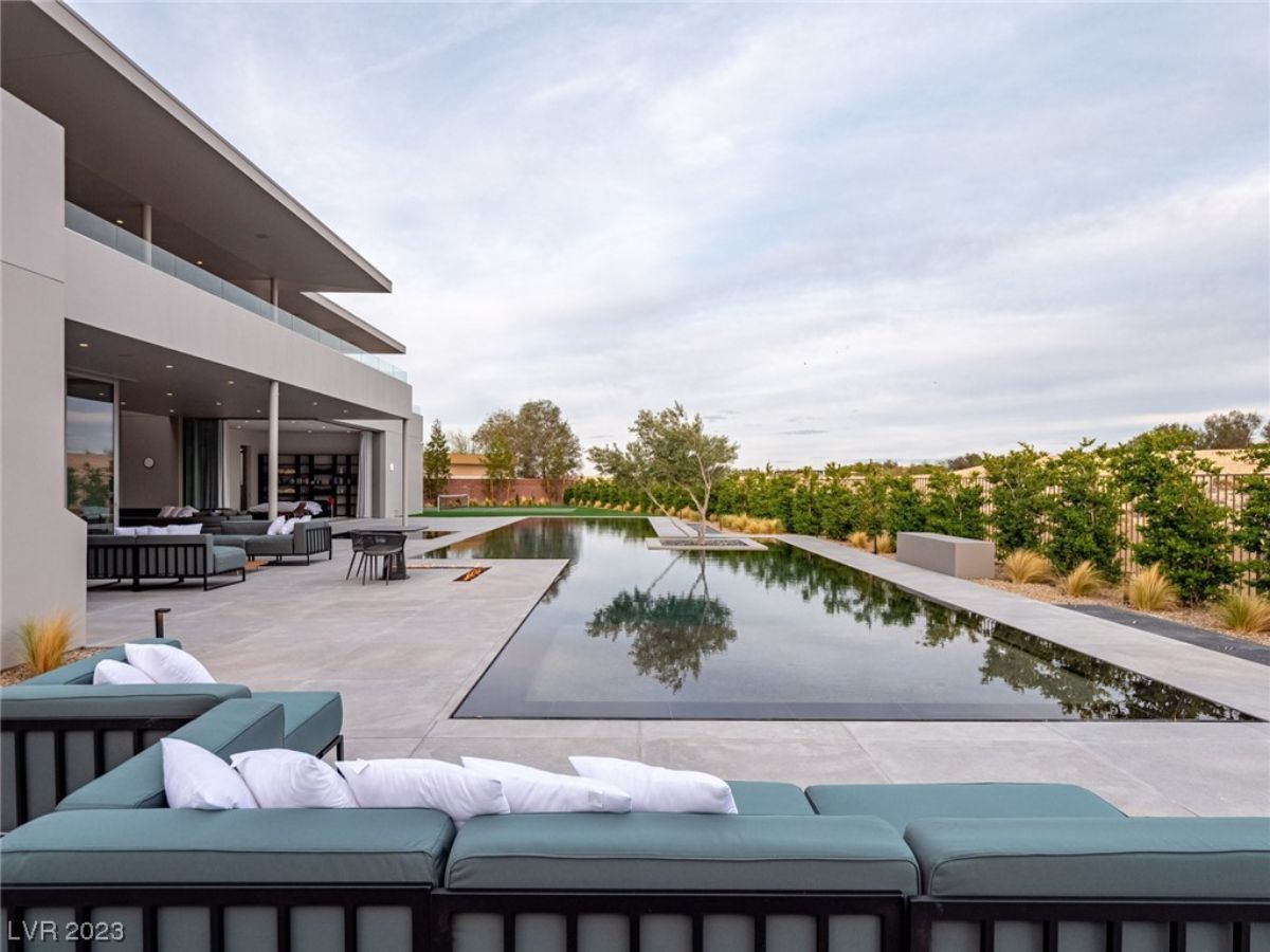 Pool area