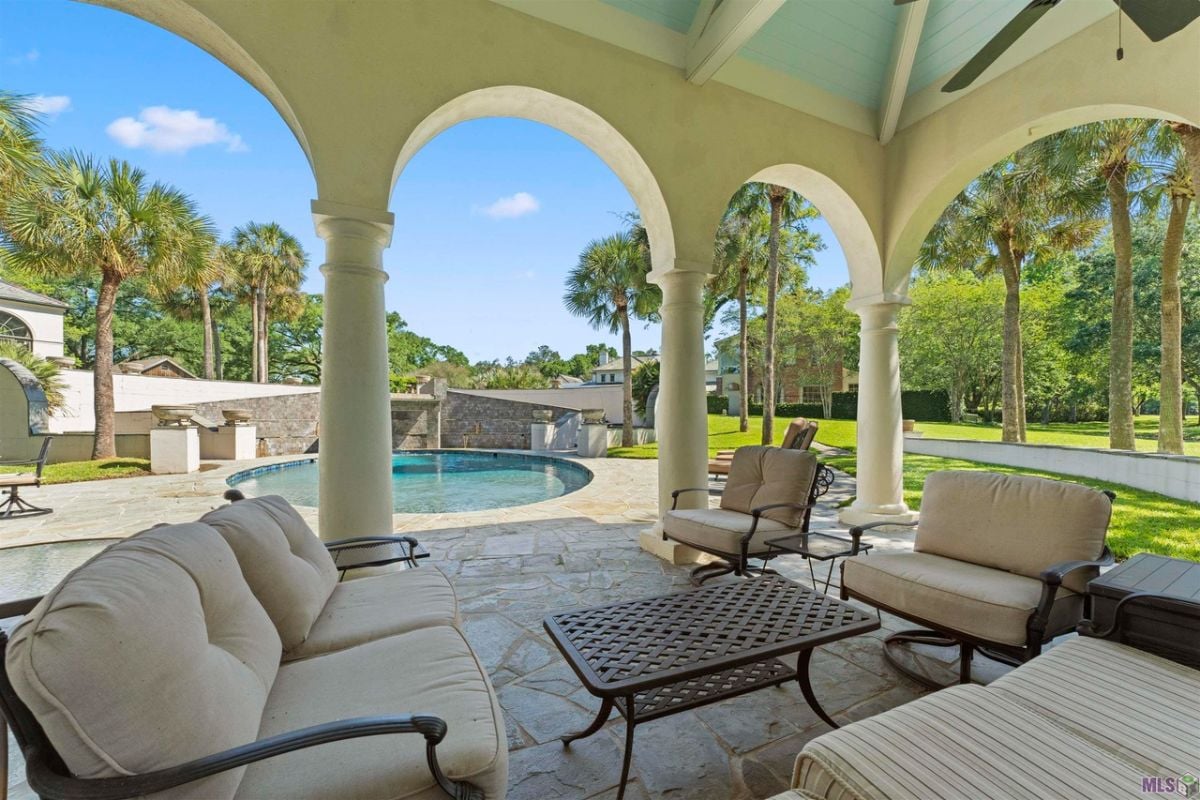 Pool area