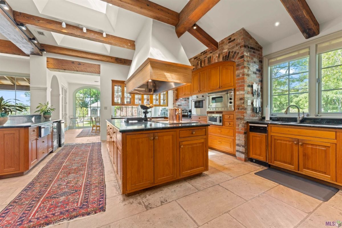 Kitchen area