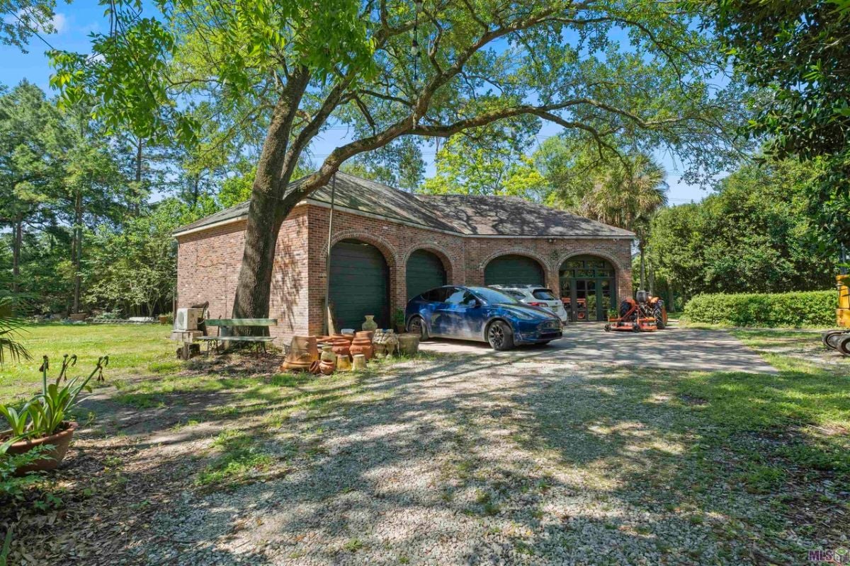 Car Garage