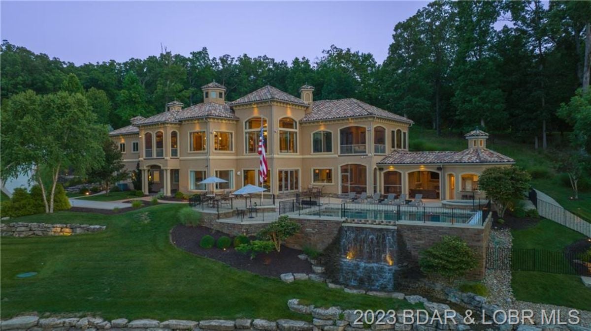 Front night view of the mansion.