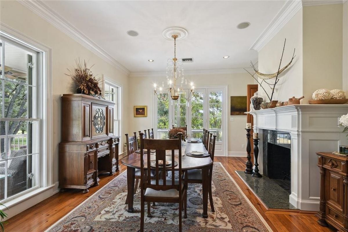 Dining room