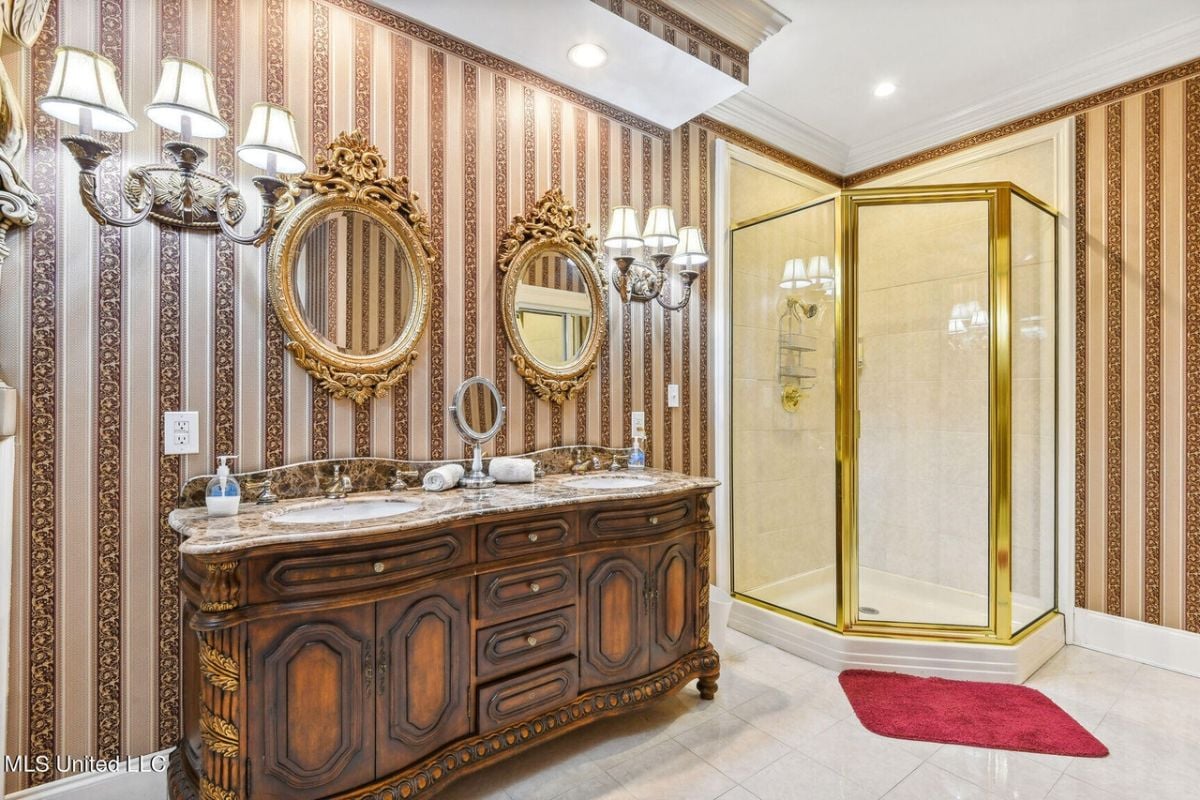Shower area