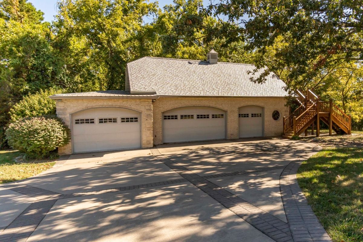 Car Garage