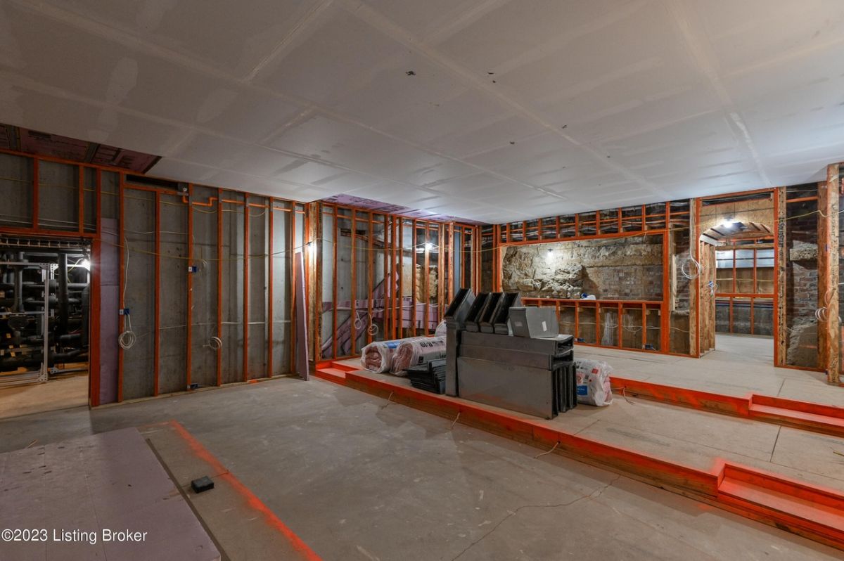 Under renovation room
