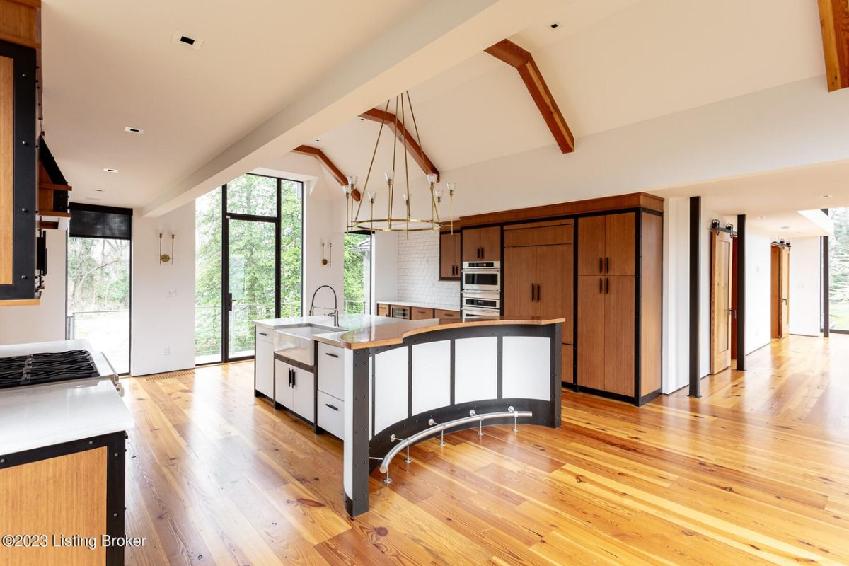 Kitchen area