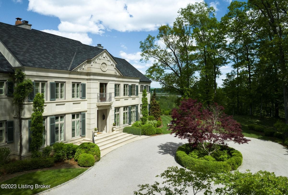 Mansion's front view.